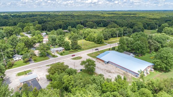 3320 Illinois Route 16, Litchfield, IL 62056